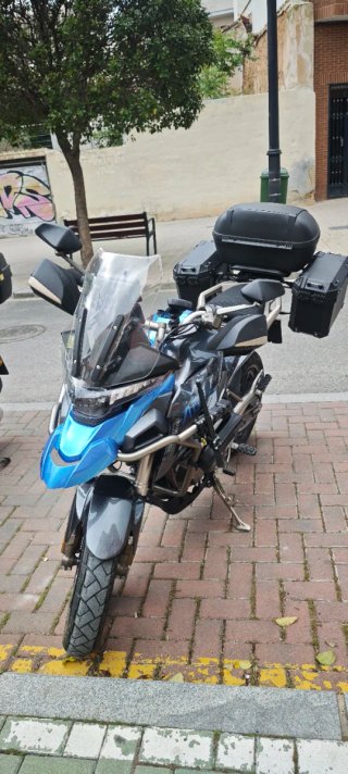 ZONTES trail t 310 Moto gris y Azul
