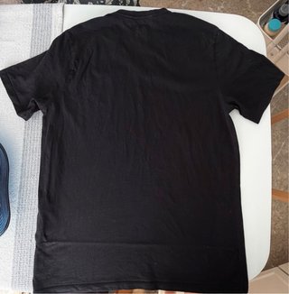 Camiseta Levi's Cuello V Negra Talla L