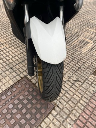 Yamaha XMAX 400 - Diseño Momo