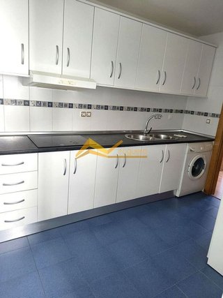 Piso en venta en Linares
