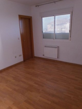 Piso en venta en Linares