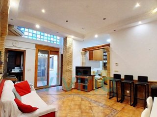Piso en venta en En Corts en Valencia
