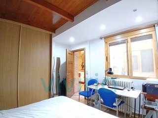 Piso en venta en En Corts en Valencia