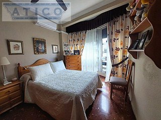 Piso en venta en Cruz Roja en Sevilla