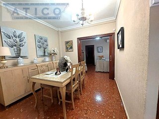Piso en venta en Cruz Roja en Sevilla