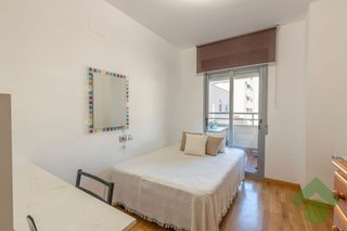 Piso en venta en Campus de la Salud en Granada