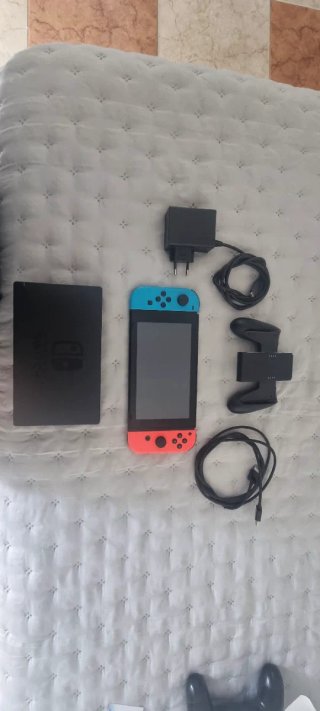 Nintendo Switch Blu/Rosso + Accessori