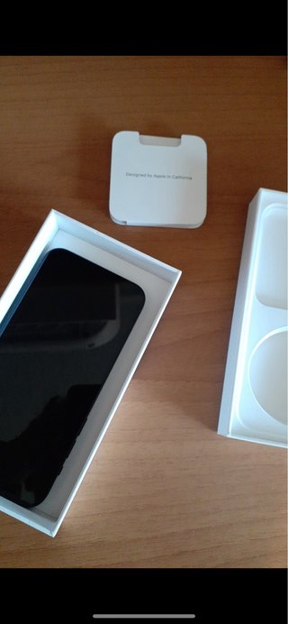 iPhone 12 64GB Nero stato vatteria 75% retrosegnat