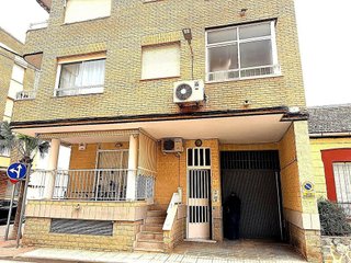 Piso en venta en Centro en Alcazares, Los