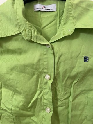 Camisa Carolina Herrera verde