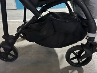 Bugaboo Bee6 negro Capota Gris