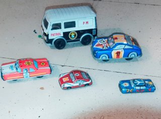 Coches de hojalata años 70 vintage,4