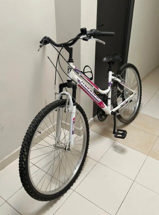 Bicicleta Montana blanca niña