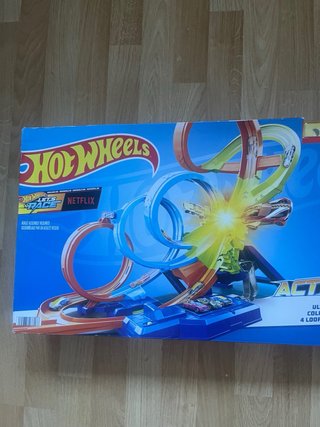 Pista Hot Wheels 4 Loopings