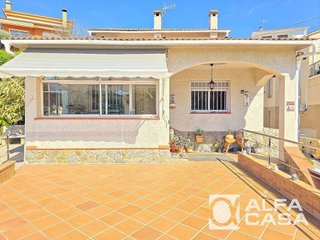 Casa en venta en Urbanitzacions en Lloret de Mar