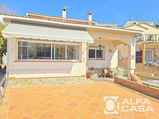 Casa en venta en Urbanitzacions en Lloret de Mar