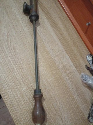 Fumigador antiguo latón y madera