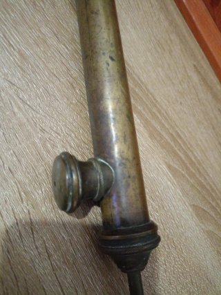 Fumigador antiguo latón y madera