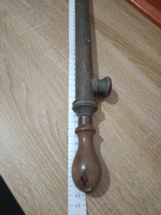 Fumigador antiguo latón y madera