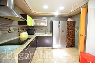 Casa adosada en venta en Divina Pastora en Alicante