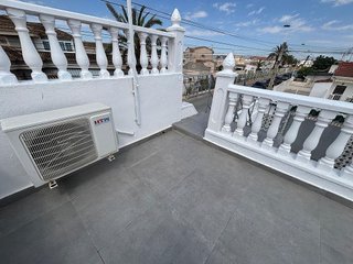 Chalet en venta en La Siesta - El Salado - Torreta en Torrevieja