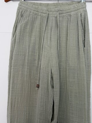 Pantalón lino verde claro