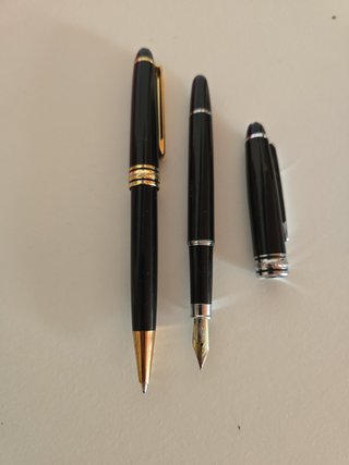 Bolígrafo Montblanc Negro y Dorado