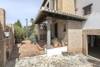 Chalet en venta en Zubia (La)
