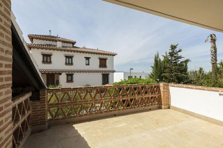 Chalet en venta en Zubia (La)