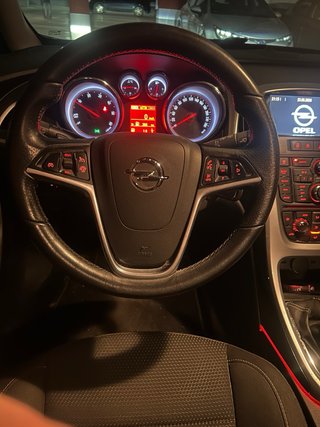 Opel Astra 2013