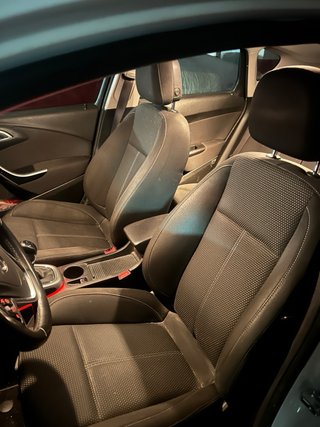 Opel Astra 2013