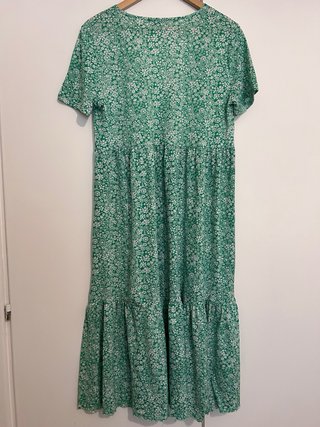 Vestido verde estampado flores