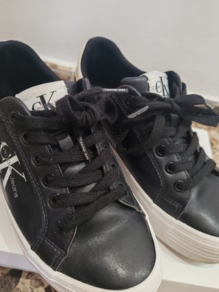 Zapatillas Calvin Klein Negras y Blancas