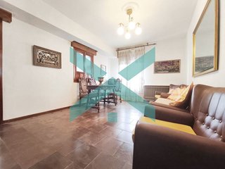 Piso en venta en Lillo