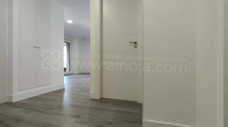 Piso en venta en Portillejo - Valdegastea en Logroño