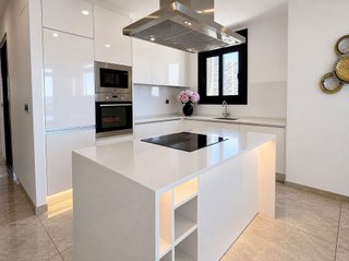 Piso en venta en Playa de Poniente en Benidorm