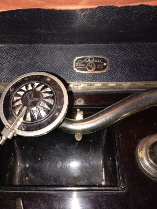 Gramófono Salabert