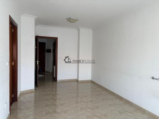 Piso en venta en Zona de Plaza de Barcelos en Pontevedra