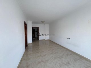 Piso en venta en Zona de Plaza de Barcelos en Pontevedra