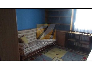 Piso en venta en El Polígono en Gijón