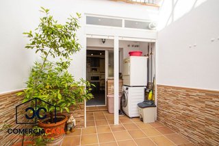 Casa adosada en venta en Zubia (La)
