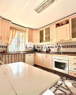 Chalet en venta en Gelves