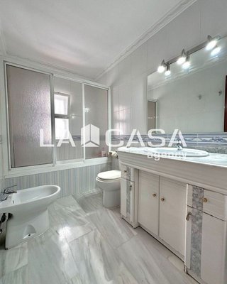 Chalet en venta en Gelves