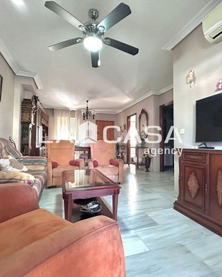 Chalet en venta en Gelves