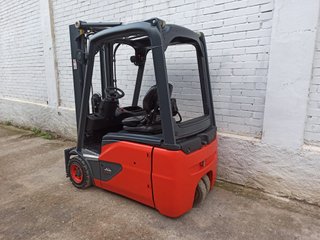 Carretilla elevadora Linde E16-02