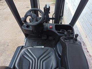 Carretilla elevadora Linde E16-02
