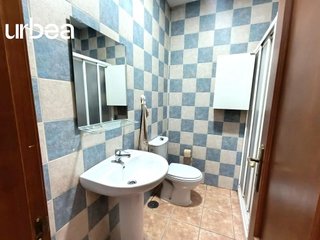 Piso en venta en Polígonos - Recinto Ferial Cortijo de Torres en Málaga