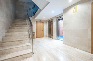 Piso en venta en Camino de Ronda - Rosaleda en Granada