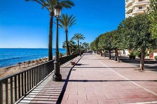 Piso en venta en Los Jardines de Marbella - La Ermita en Marbella