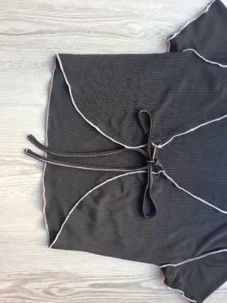Top Negro Costuras Vintage